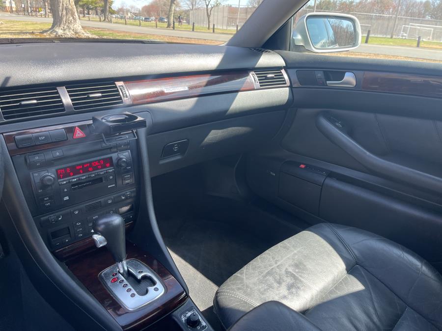 2002 Audi A6 3.0 quattro photo