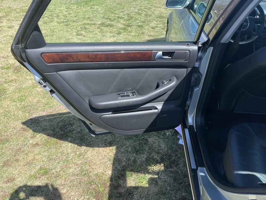 2002 Audi A6 3.0 quattro photo