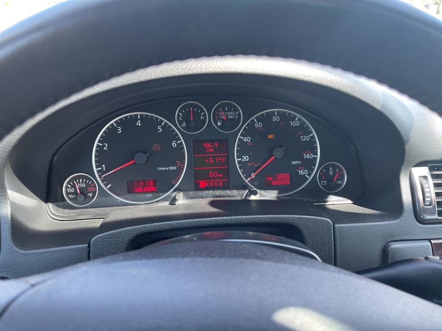2002 Audi A6 3.0 quattro photo