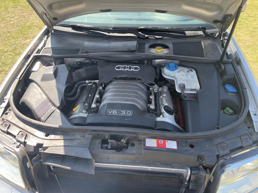 2002 Audi A6 3.0 quattro photo
