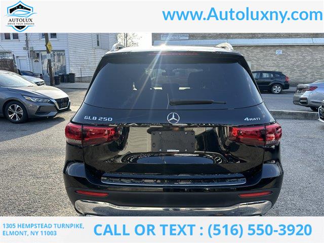 2021 Mercedes-Benz GLB GLB 250 photo