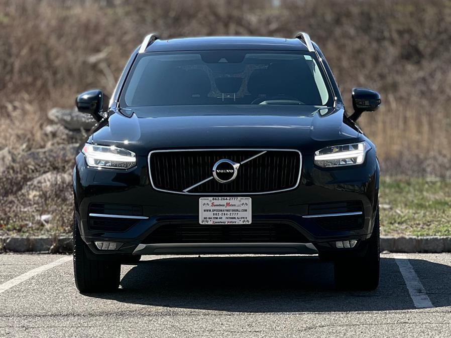 2019 Volvo XC90 T6 AWD Momentum photo