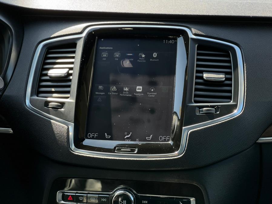 2019 Volvo XC90 T6 AWD Momentum photo