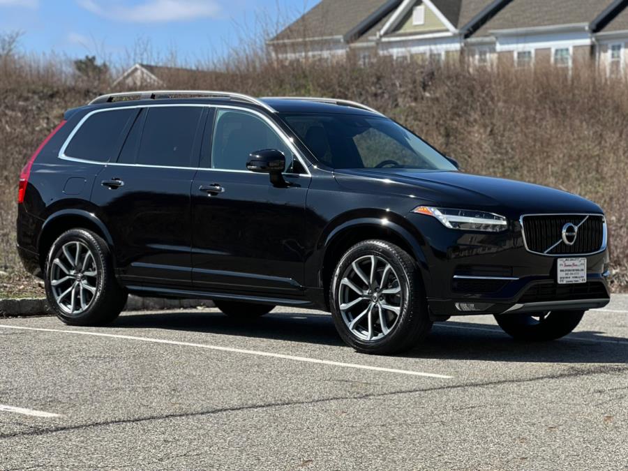 2019 Volvo XC90 T6 AWD Momentum photo
