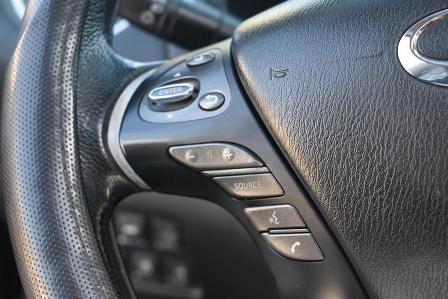 2013 Infiniti JX35 photo
