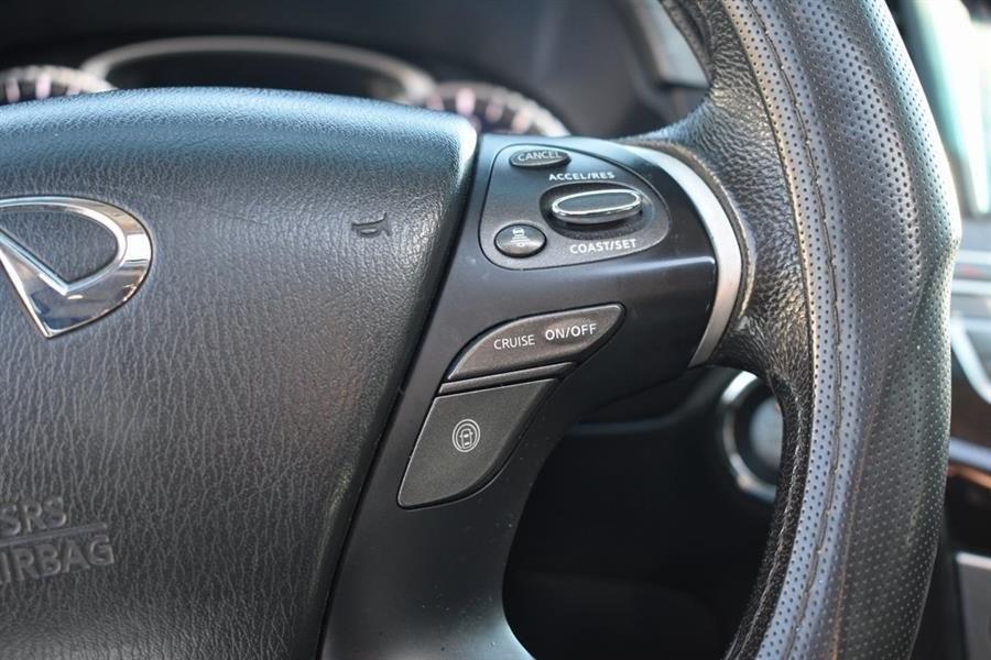 2013 Infiniti JX35 photo