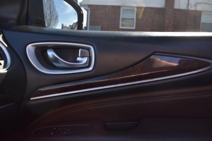 2013 Infiniti JX35 photo