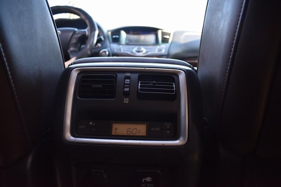 2013 Infiniti JX35 photo