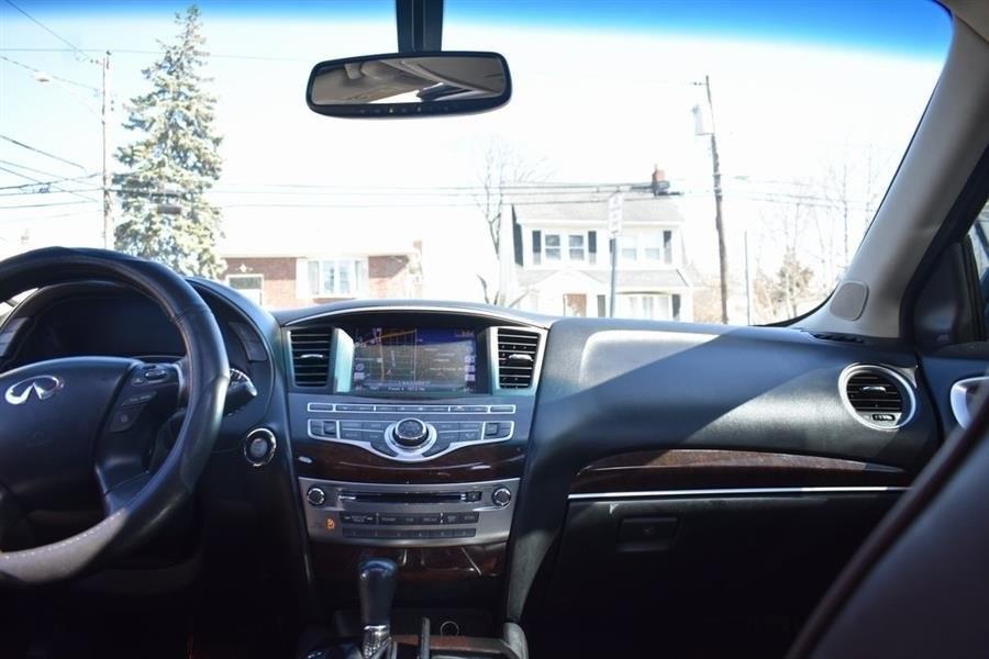 2013 Infiniti JX35 photo