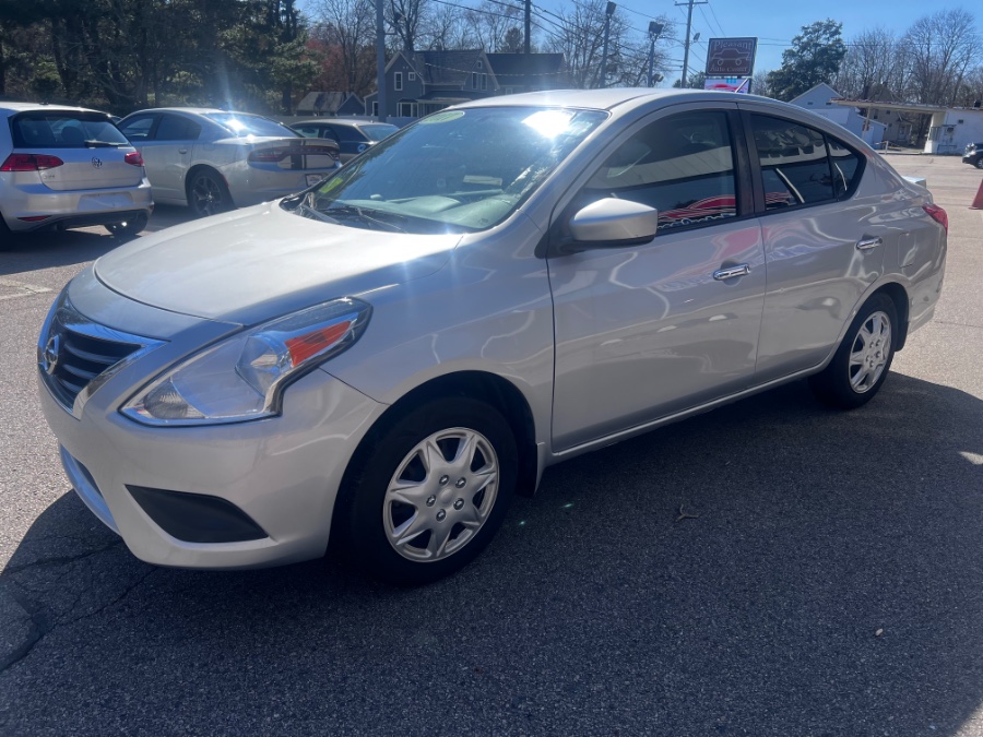 2017 Nissan VERSA SEDAN SV CVT photo