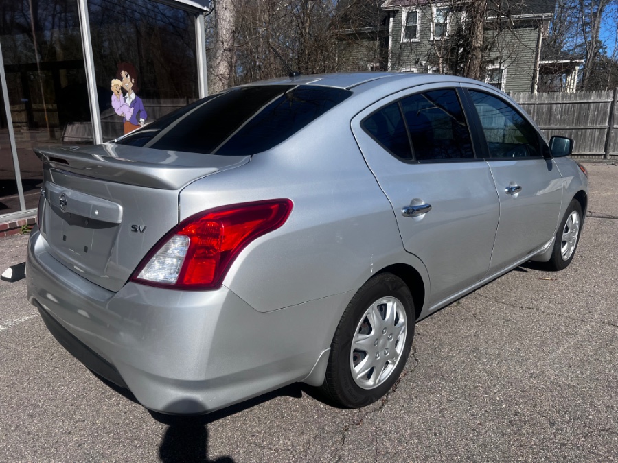 2017 Nissan VERSA SEDAN SV CVT photo