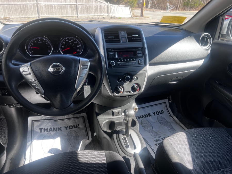 2017 Nissan VERSA SEDAN SV CVT photo