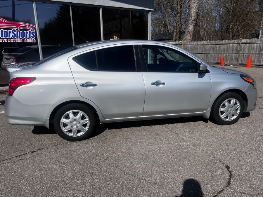 2017 Nissan VERSA SEDAN SV CVT photo