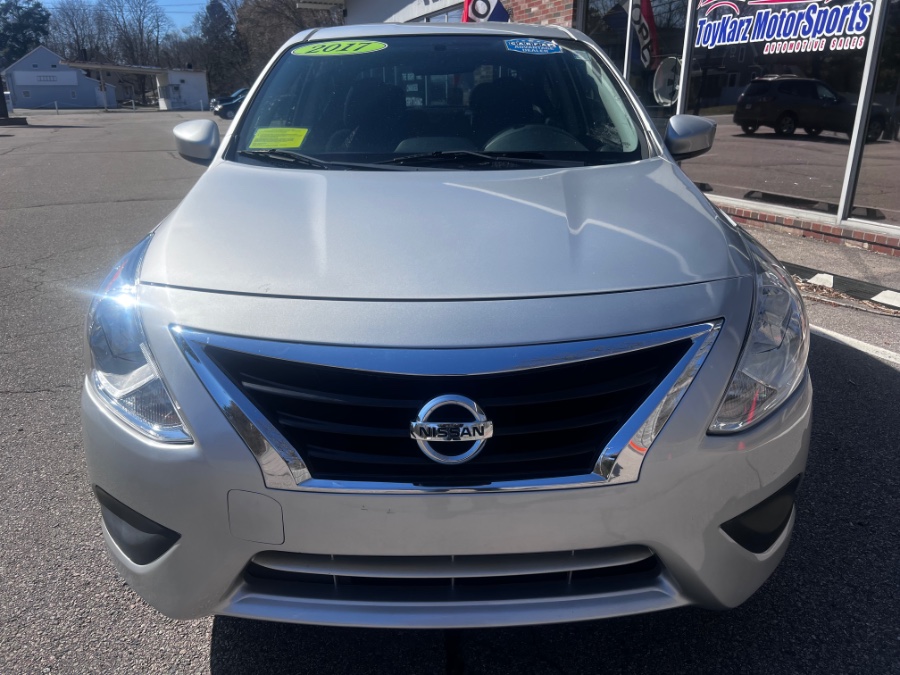 2017 Nissan VERSA SEDAN SV CVT photo