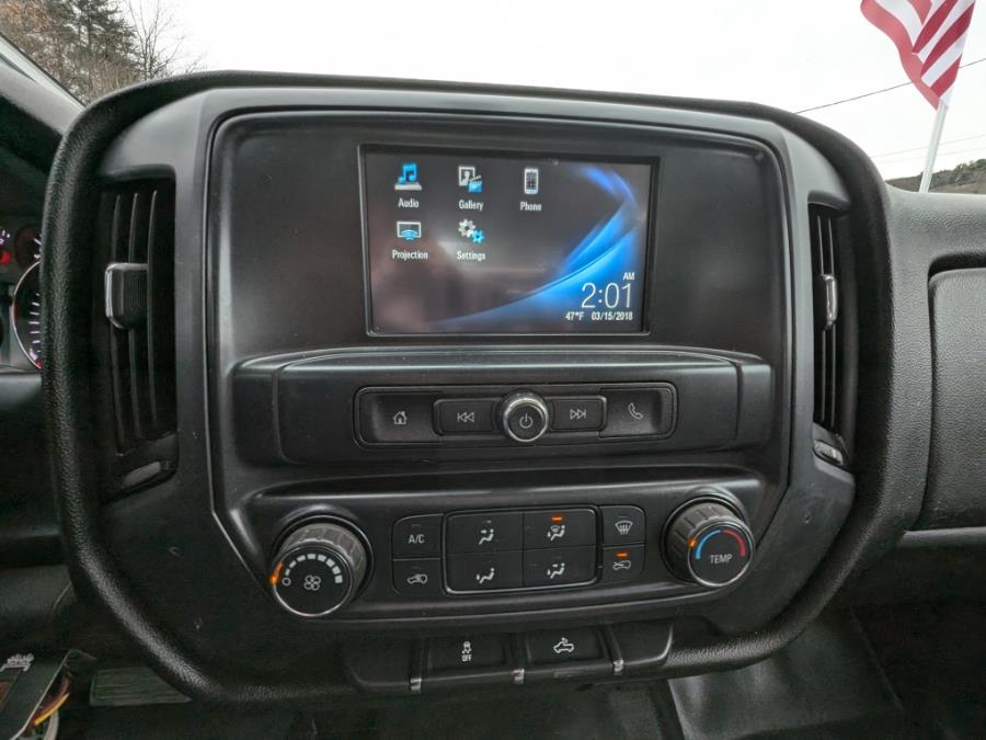 2018 Chevrolet Silverado 2500HD 4WD Crew Cab 8