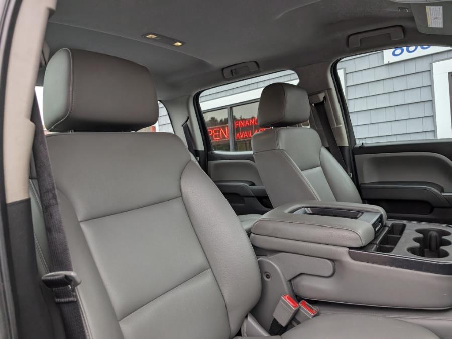 2018 Chevrolet Silverado 2500HD 4WD Crew Cab 8