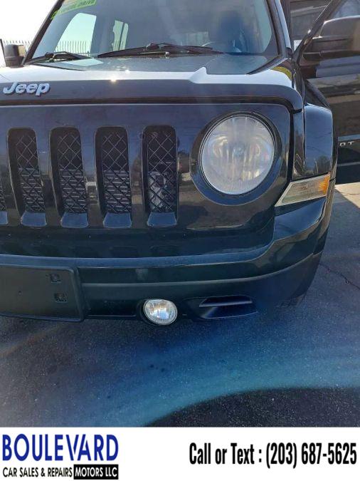2012 Jeep Patriot Latitude photo