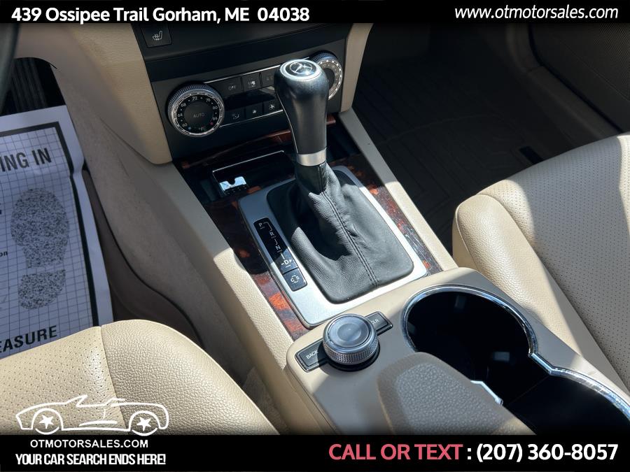 2010 Mercedes-Benz GLK-Class GLK350 photo