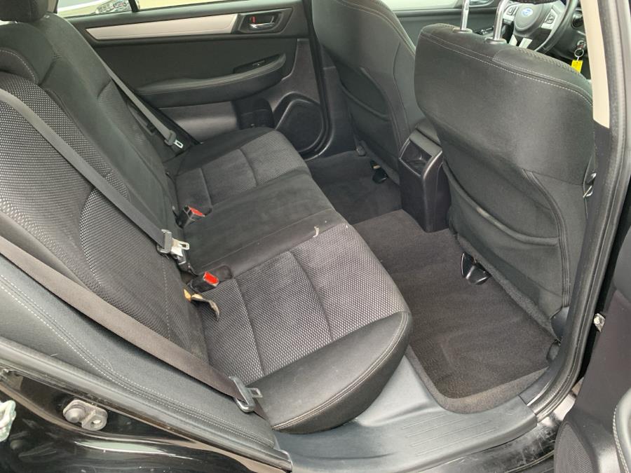 2017 Subaru Outback 2.5i Premium photo