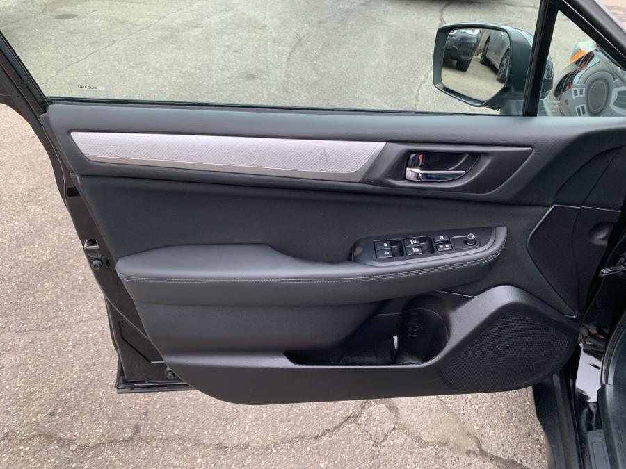 2017 Subaru Outback 2.5i Premium photo