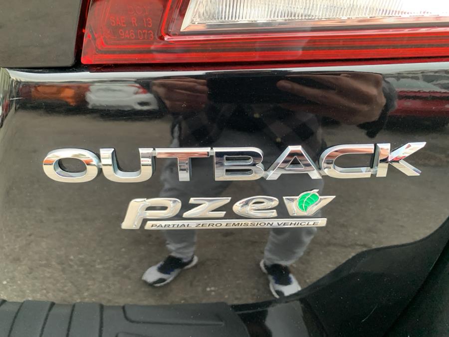 2017 Subaru Outback 2.5i Premium photo