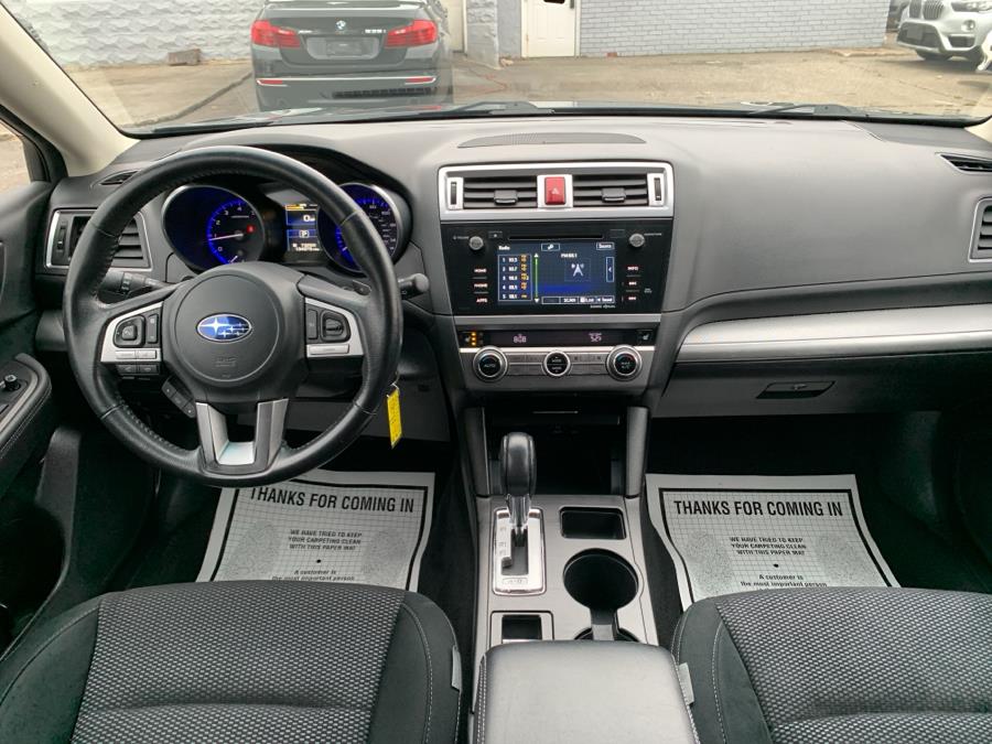 2017 Subaru Outback 2.5i Premium photo