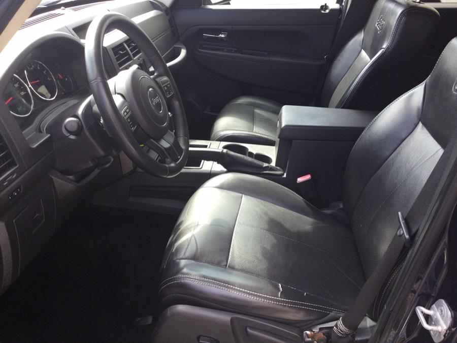 2012 Jeep Liberty Sport photo