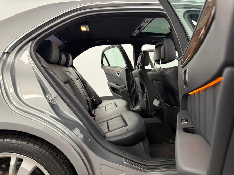 2013 Mercedes-Benz E-Class E350 4MATIC Luxury photo