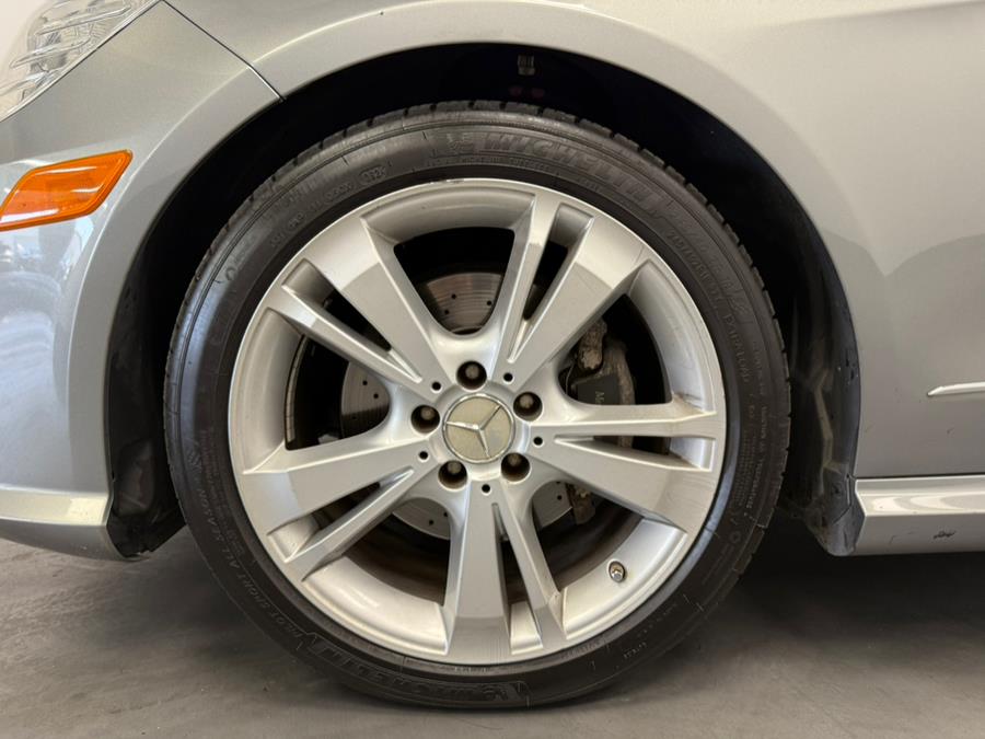 2013 Mercedes-Benz E-Class E350 4MATIC Luxury photo