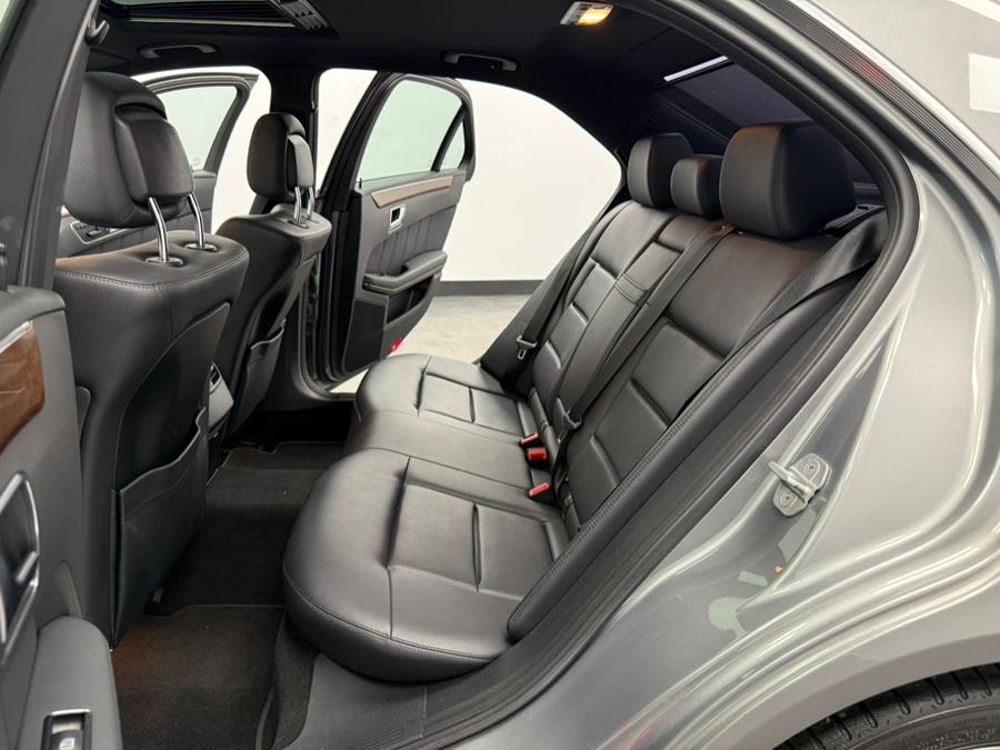 2013 Mercedes-Benz E-Class E350 4MATIC Luxury photo
