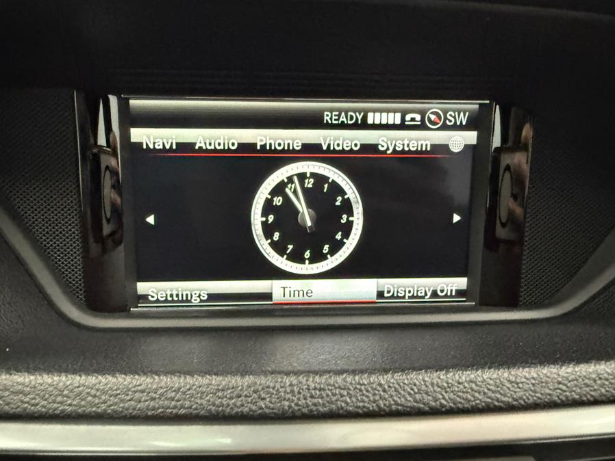2013 Mercedes-Benz E-Class E350 4MATIC Luxury photo