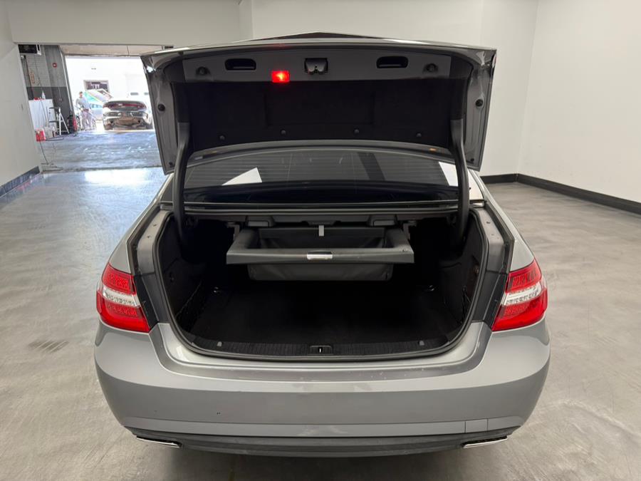 2013 Mercedes-Benz E-Class E350 4MATIC Luxury photo