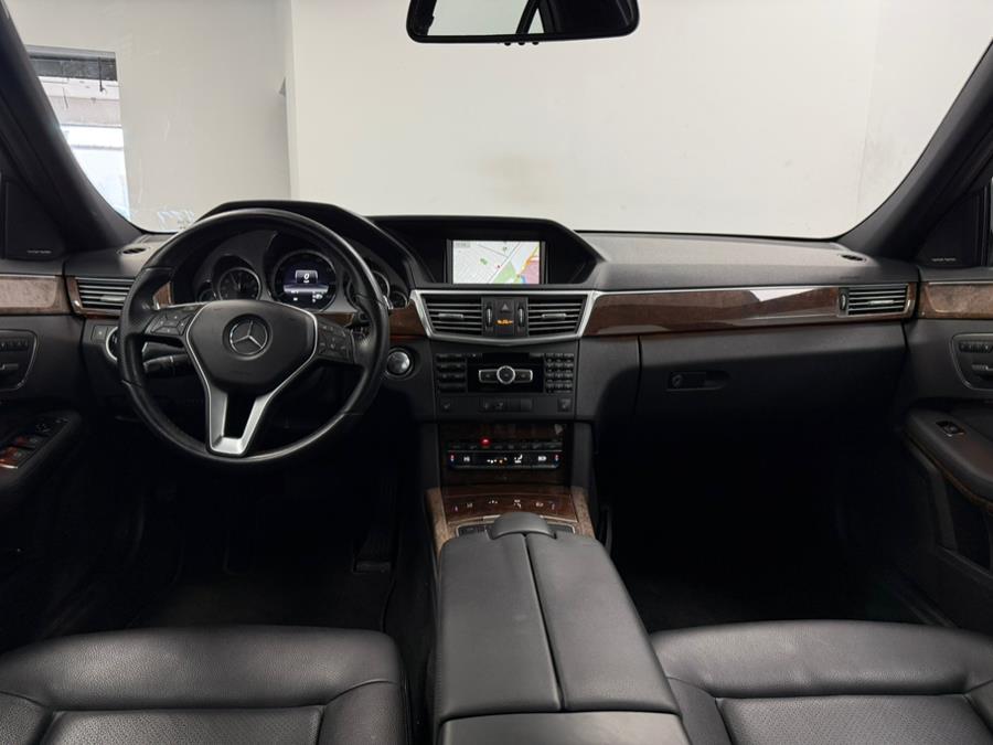 2013 Mercedes-Benz E-Class E350 4MATIC Luxury photo