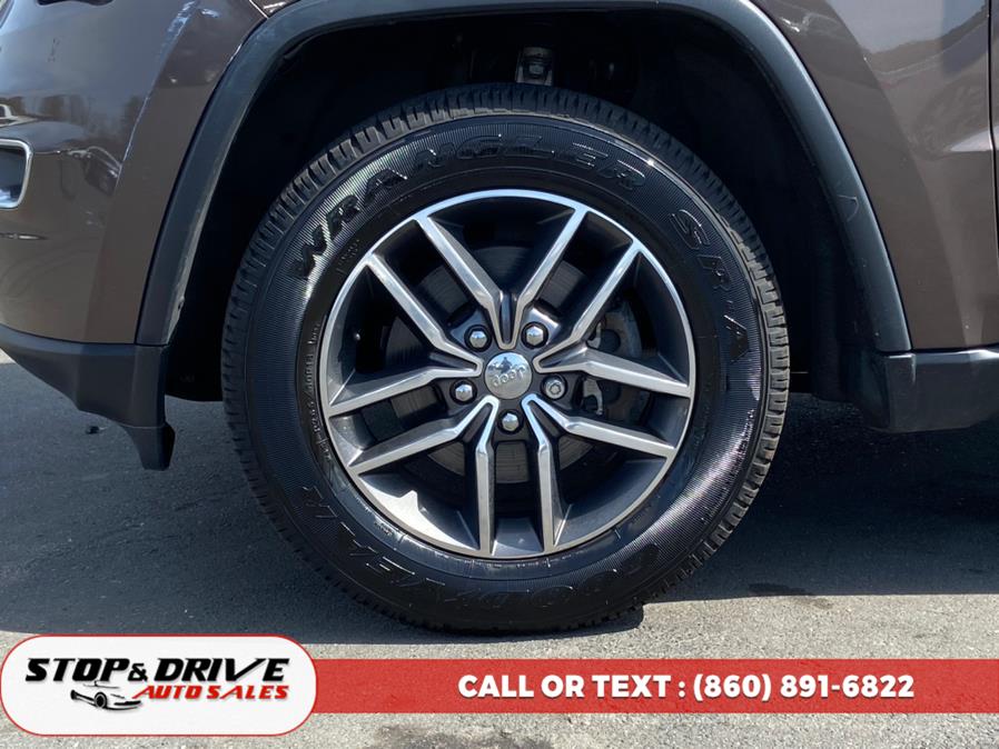 2017 Jeep Grand Cherokee Limited 4x4 photo