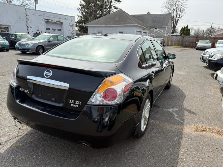 2010 Nissan Altima 3.5 SR photo
