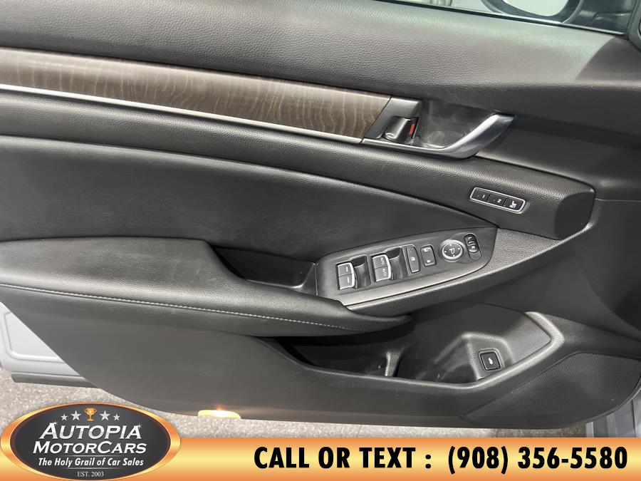 2021 Honda Accord TOURING photo