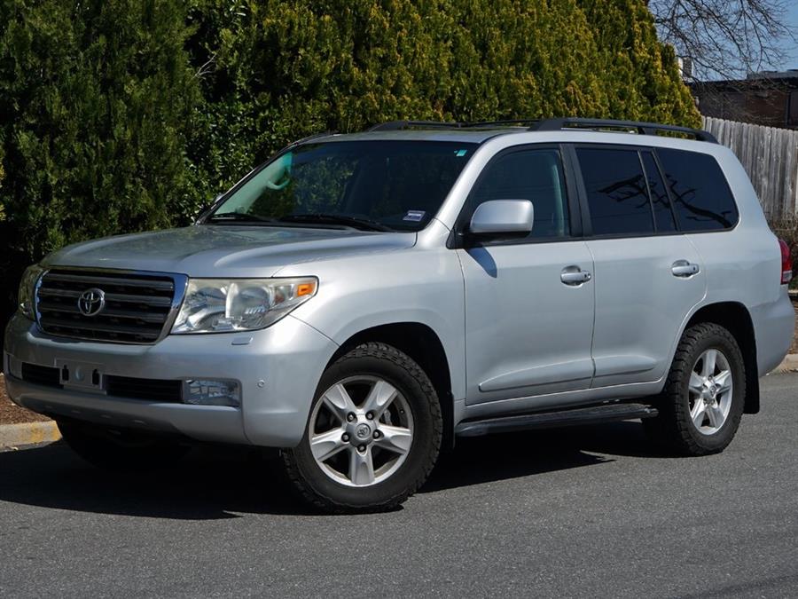 2011 Toyota Land Cruiser photo