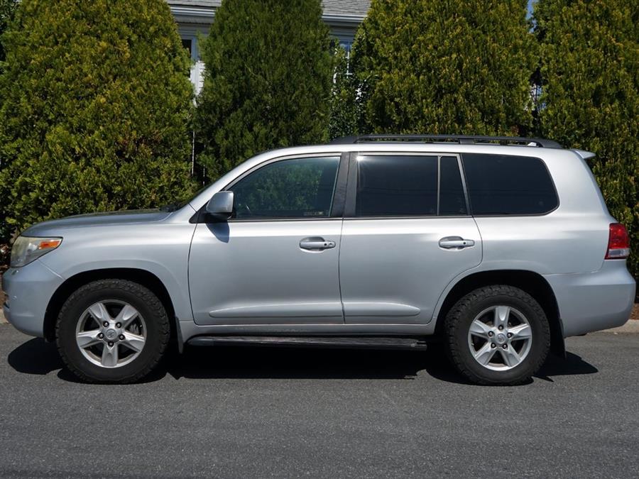 2011 Toyota Land Cruiser photo