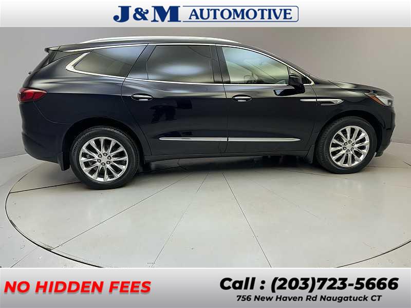 2020 Buick Enclave Essence photo