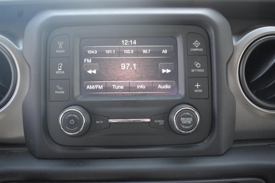 2021 Jeep Gladiator Sport photo