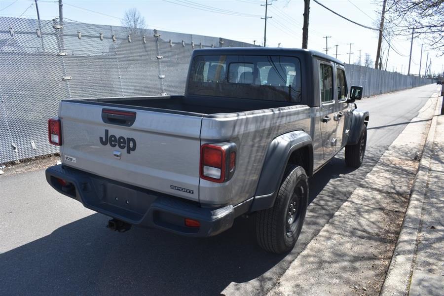 2021 Jeep Gladiator Sport photo