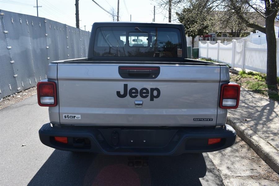 2021 Jeep Gladiator Sport photo