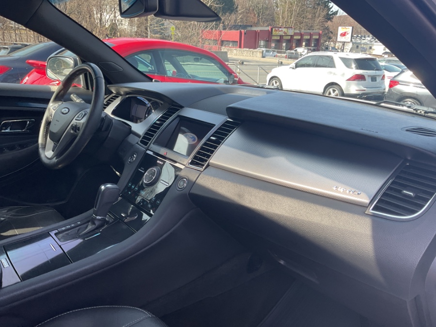 2015 Ford Taurus 4dr Sdn SHO AWD photo