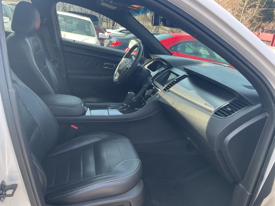 2015 Ford Taurus 4dr Sdn SHO AWD photo
