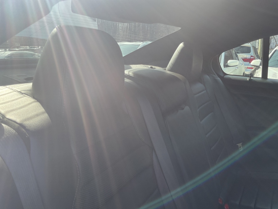 2015 Ford Taurus 4dr Sdn SHO AWD photo