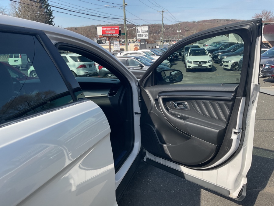 2015 Ford Taurus 4dr Sdn SHO AWD photo