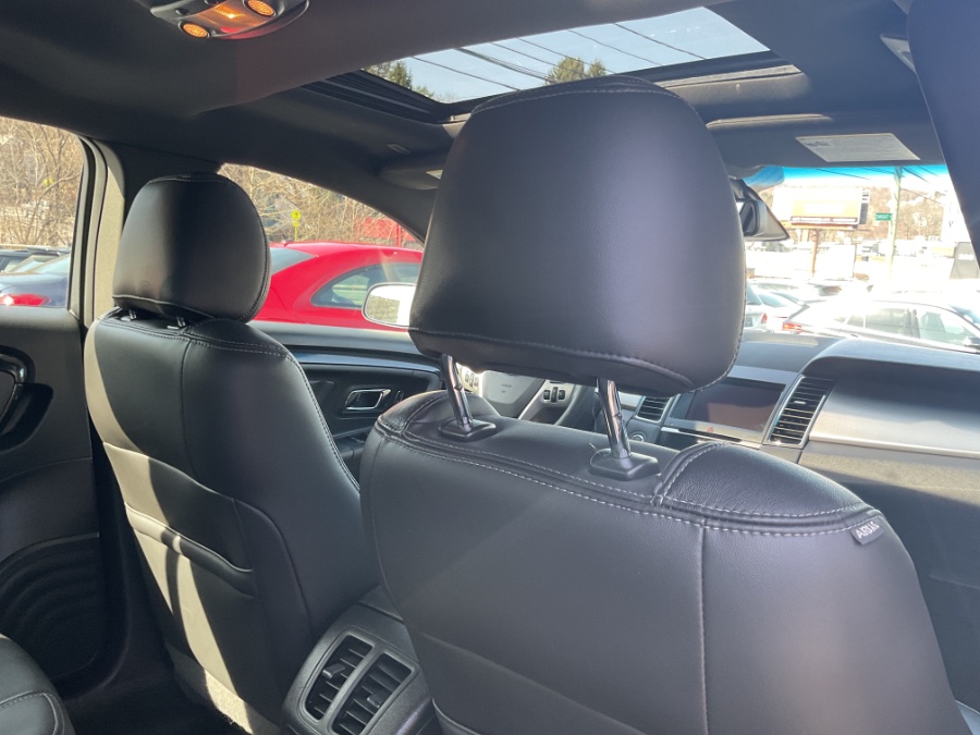 2015 Ford Taurus 4dr Sdn SHO AWD photo
