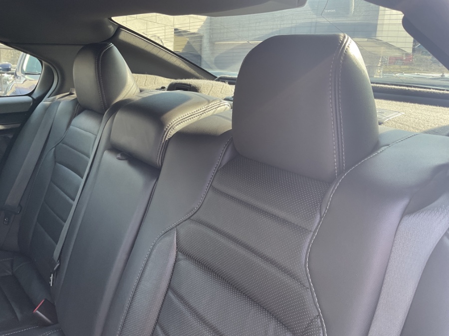 2015 Ford Taurus 4dr Sdn SHO AWD photo