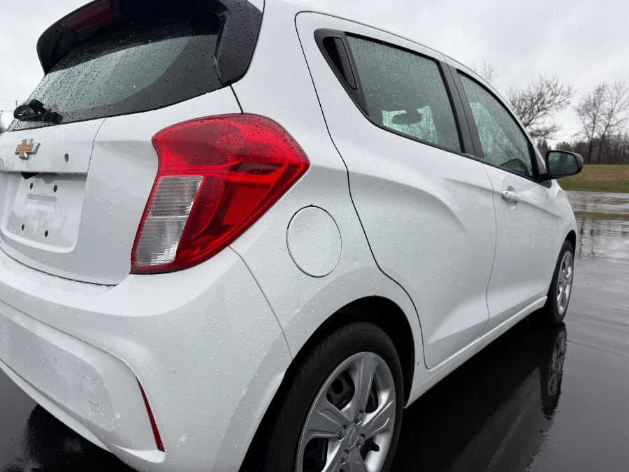 2019 Chevrolet Spark 4dr HB CVT LS photo