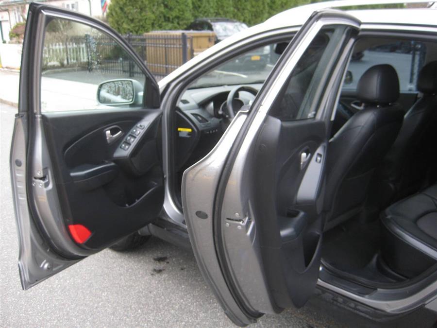 2012 Hyundai Tucson GLS photo